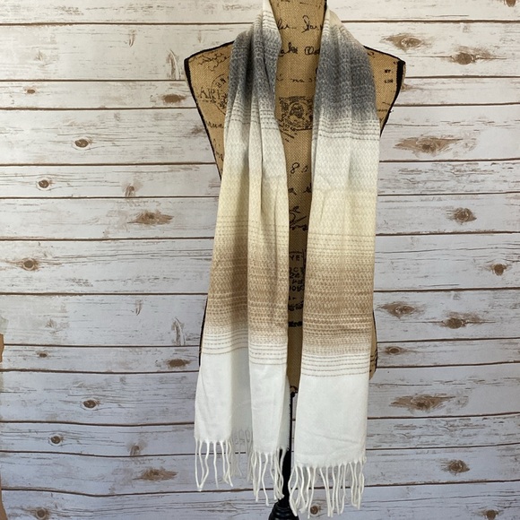 NWT Steve Madden Mid-Weight Ombré Paisley Muffler Scarf-Camel - Picture 4 of 5